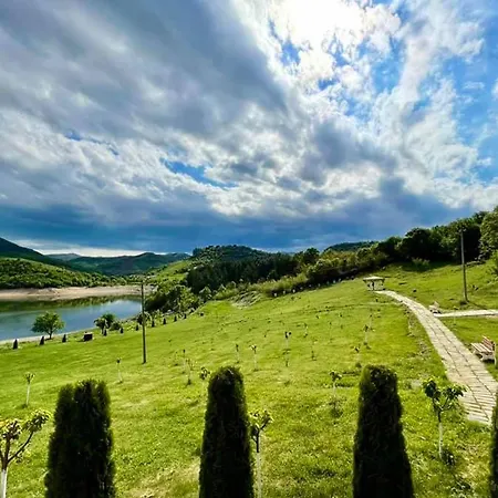 Family Borovitsa Hotell