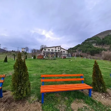 семеен боровица Хотел