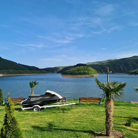 семеен боровица Хотел Pŭdartsi