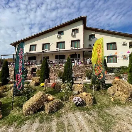 Family Borovitsa Hotell Pŭdartsi