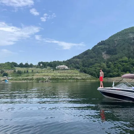 Hotell Family Borovitsa