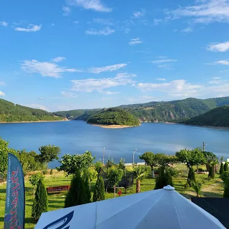 семеен боровица