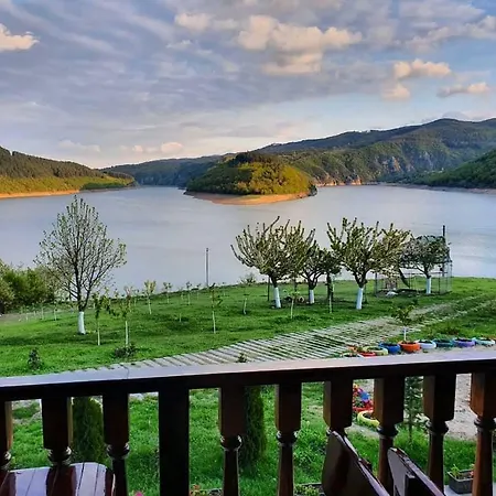 Family Borovitsa Hotell 2*